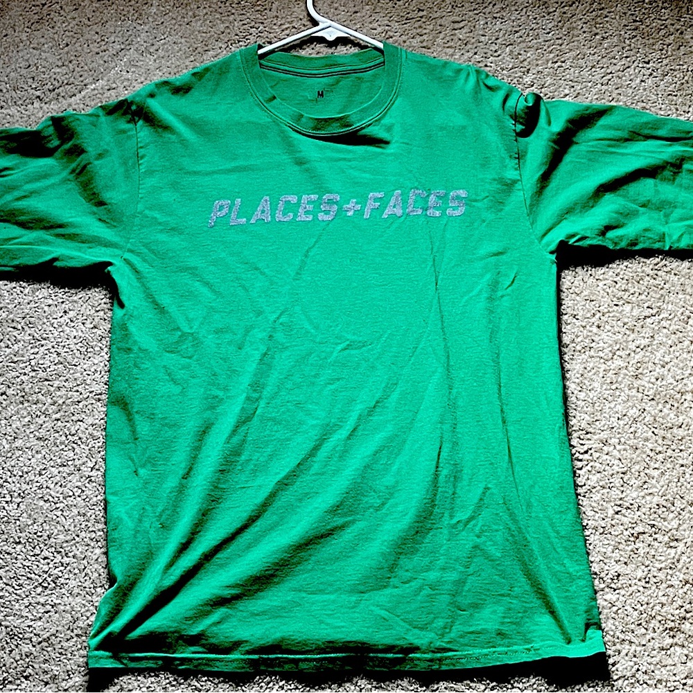 Retro, limited edition unisex Places+Faces T-Shirt In medium